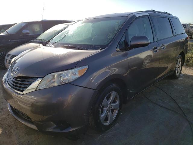 Photo 1 VIN: 5TDKK3DC1DS287053 - TOYOTA SIENNA LE 