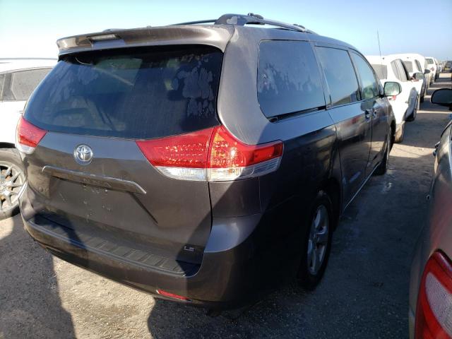 Photo 3 VIN: 5TDKK3DC1DS287053 - TOYOTA SIENNA LE 