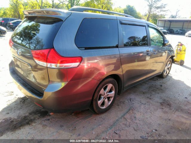 Photo 3 VIN: 5TDKK3DC1DS308290 - TOYOTA SIENNA 