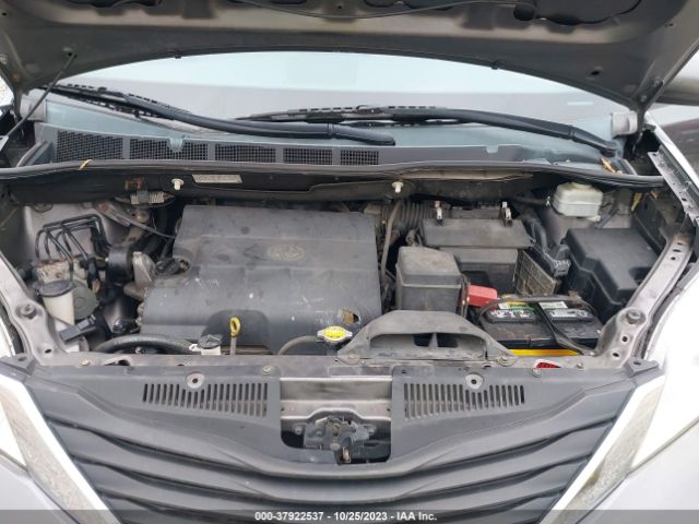 Photo 9 VIN: 5TDKK3DC1DS311867 - TOYOTA SIENNA 