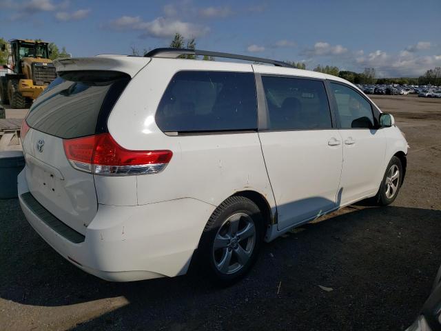 Photo 2 VIN: 5TDKK3DC1DS316163 - TOYOTA SIENNA LE 