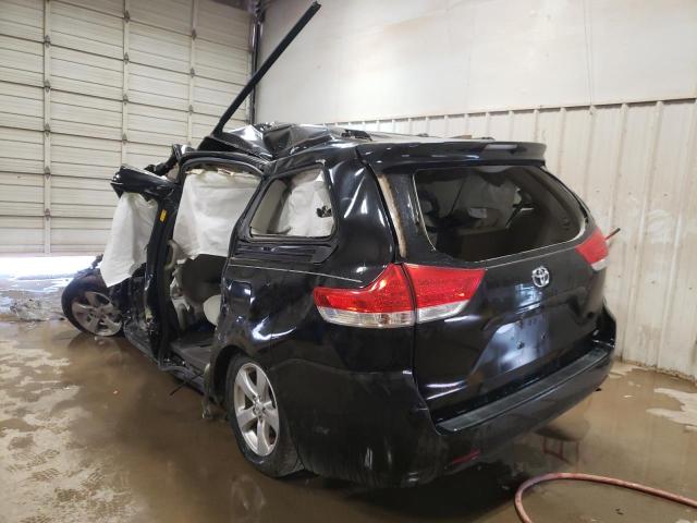 Photo 2 VIN: 5TDKK3DC1DS317913 - TOYOTA SIENNA LE 