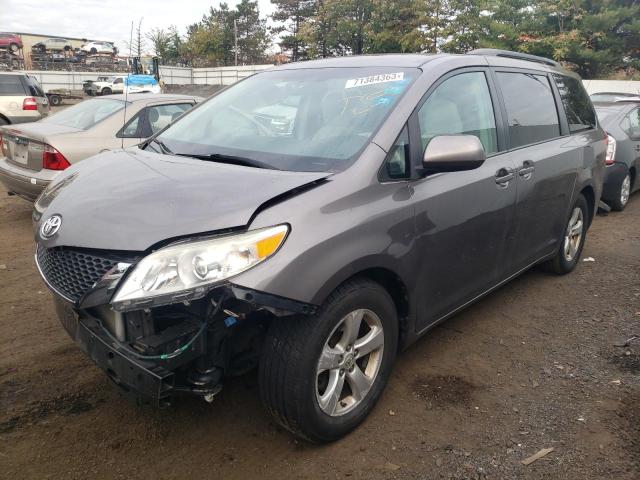 Photo 0 VIN: 5TDKK3DC1DS326451 - TOYOTA SIENNA LE 