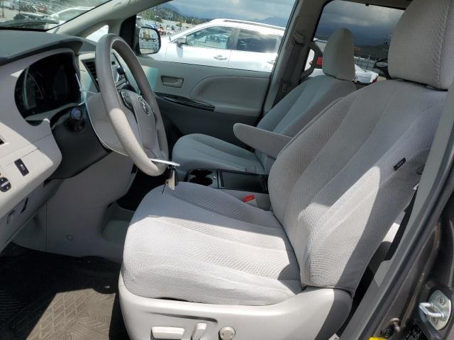 Photo 6 VIN: 5TDKK3DC1DS326529 - TOYOTA SIENNA LE 