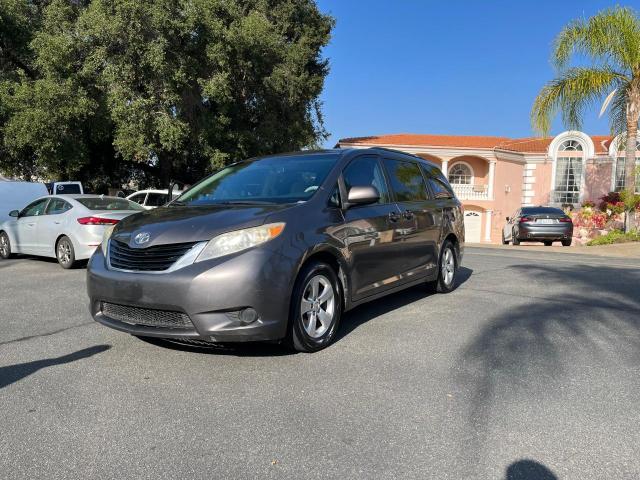 Photo 1 VIN: 5TDKK3DC1DS329266 - TOYOTA SIENNA LE 