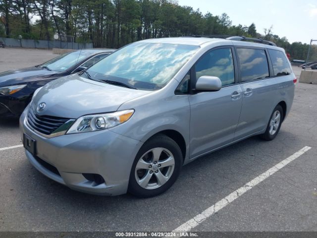 Photo 1 VIN: 5TDKK3DC1DS348949 - TOYOTA SIENNA 