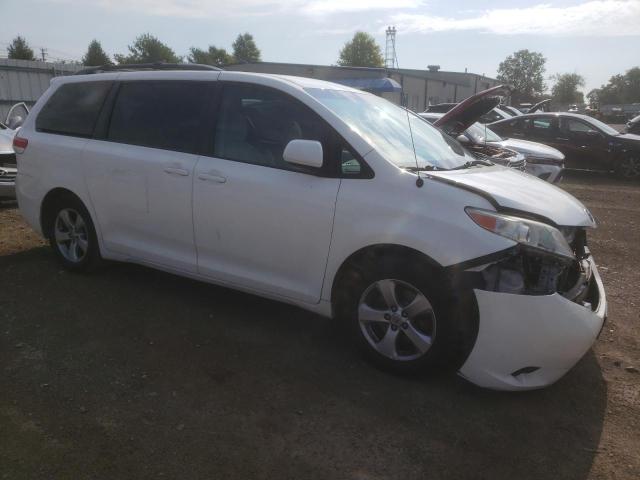 Photo 3 VIN: 5TDKK3DC1DS350863 - TOYOTA SIENNA LE 