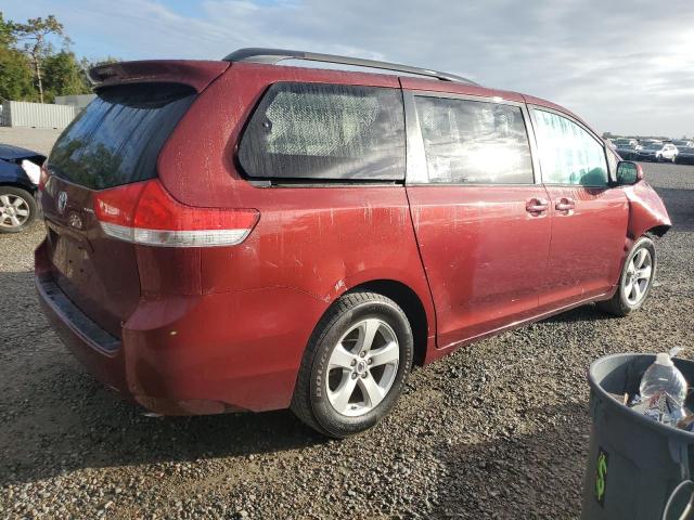 Photo 2 VIN: 5TDKK3DC1DS351852 - TOYOTA SIENNA LE 