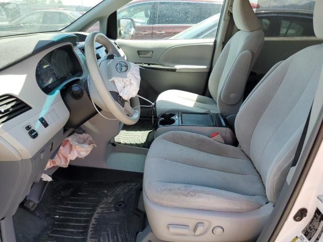 Photo 6 VIN: 5TDKK3DC1DS378145 - TOYOTA SIENNA LE 