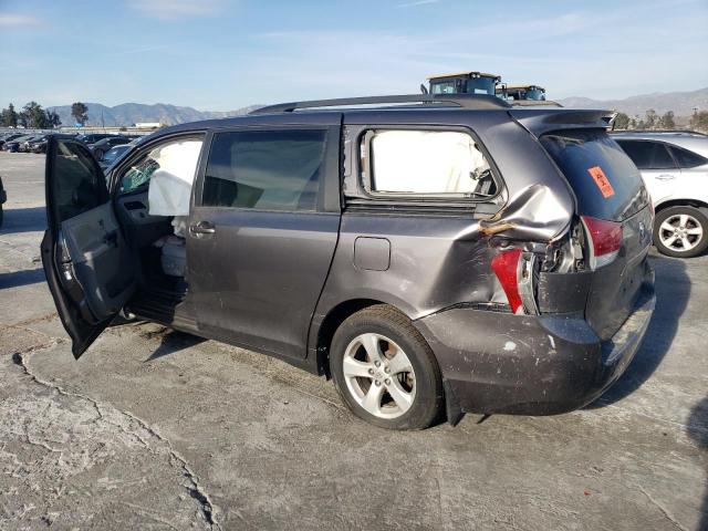 Photo 1 VIN: 5TDKK3DC1DS386567 - TOYOTA SIENNA LE 