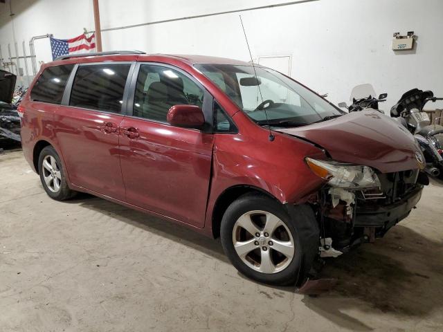 Photo 3 VIN: 5TDKK3DC1DS386889 - TOYOTA SIENNA LE 