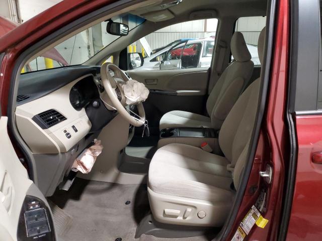 Photo 6 VIN: 5TDKK3DC1DS386889 - TOYOTA SIENNA LE 