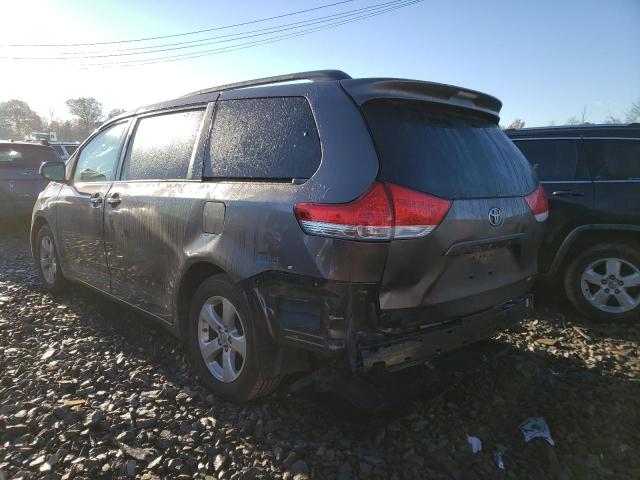 Photo 2 VIN: 5TDKK3DC1DS394023 - TOYOTA SIENNA LE 