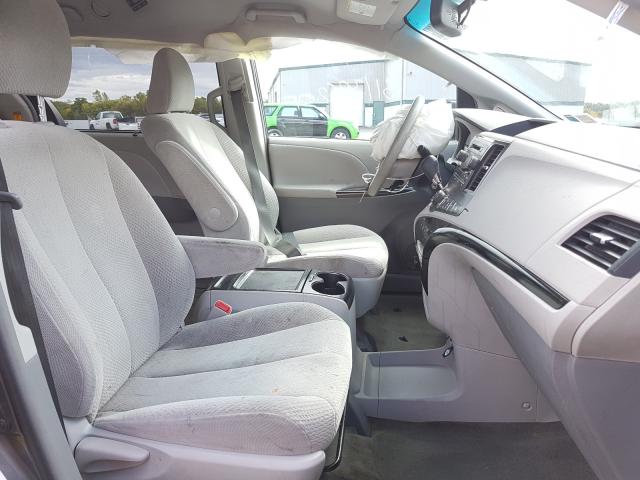 Photo 4 VIN: 5TDKK3DC1DS395365 - TOYOTA SIENNA LE 