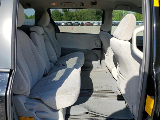 Photo 10 VIN: 5TDKK3DC1DS402475 - TOYOTA SIENNA LE 