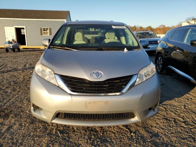 Photo 4 VIN: 5TDKK3DC1ES419164 - TOYOTA SIENNA LE 