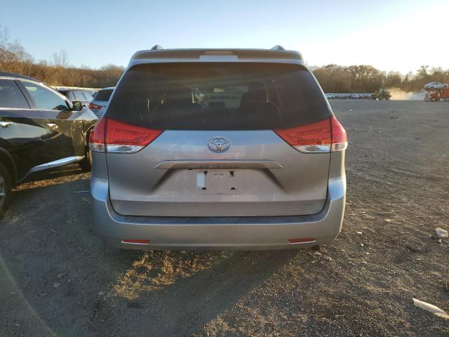 Photo 5 VIN: 5TDKK3DC1ES419164 - TOYOTA SIENNA LE 