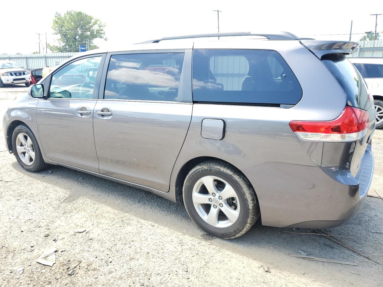 Photo 1 VIN: 5TDKK3DC1ES423134 - TOYOTA SIENNA 