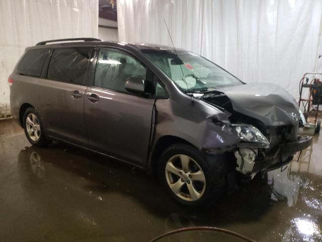 Photo 3 VIN: 5TDKK3DC1ES444968 - TOYOTA SIENNA LE 