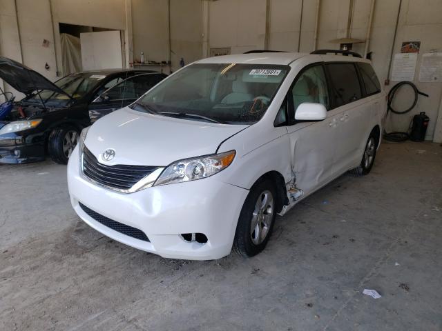 Photo 1 VIN: 5TDKK3DC1ES451189 - TOYOTA SIENNA LE 