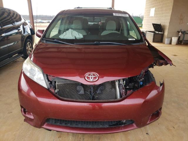 Photo 4 VIN: 5TDKK3DC1ES465223 - TOYOTA SIENNA LE 