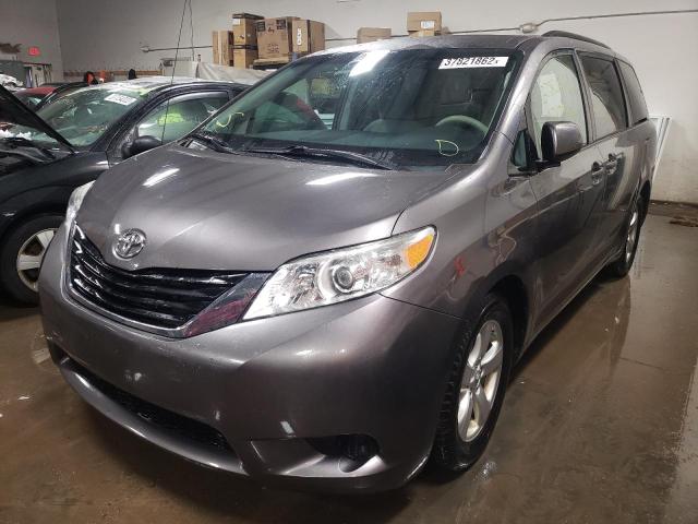 Photo 1 VIN: 5TDKK3DC1ES482510 - TOYOTA SIENNA LE 