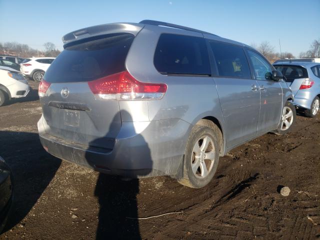 Photo 3 VIN: 5TDKK3DC1ES493989 - TOYOTA SIENNA LE 