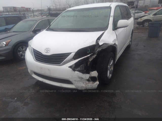 Photo 5 VIN: 5TDKK3DC1ES501329 - TOYOTA SIENNA 