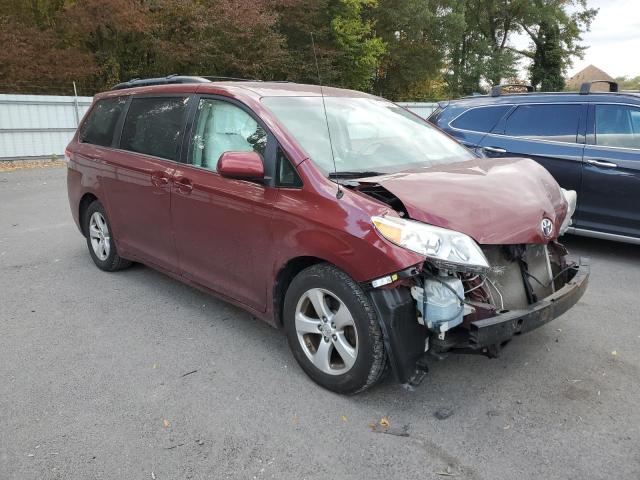 Photo 3 VIN: 5TDKK3DC1ES522763 - TOYOTA SIENNA LE 