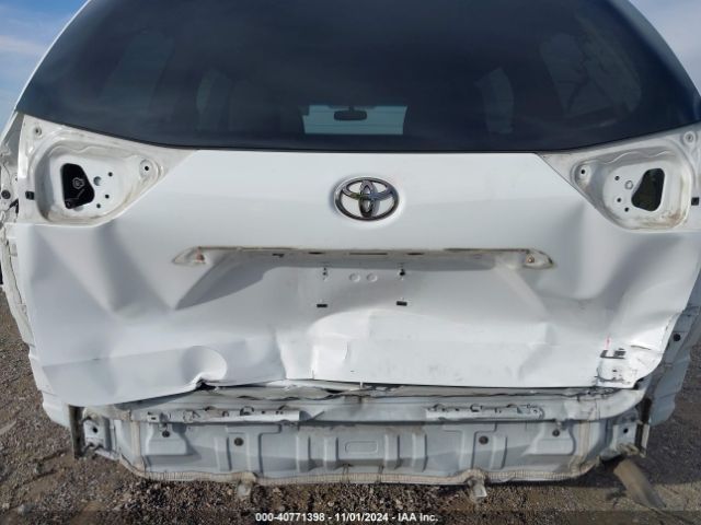 Photo 5 VIN: 5TDKK3DC1FS546384 - TOYOTA SIENNA 