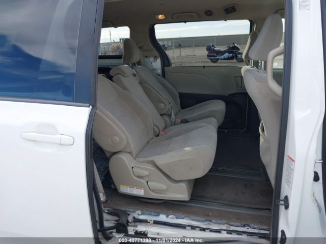 Photo 7 VIN: 5TDKK3DC1FS546384 - TOYOTA SIENNA 