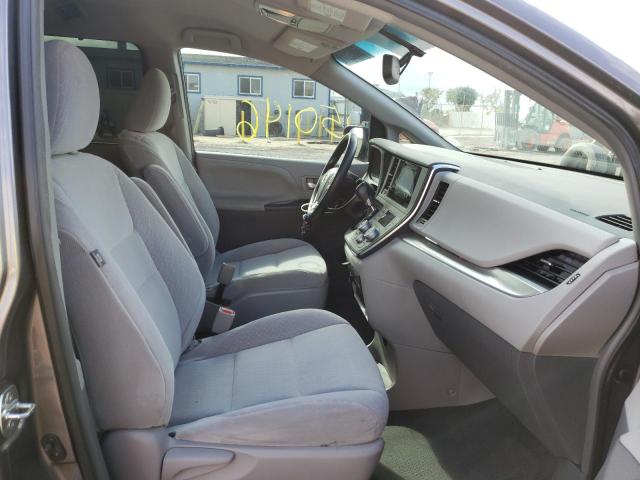 Photo 4 VIN: 5TDKK3DC1FS575948 - TOYOTA SIENNA LE 