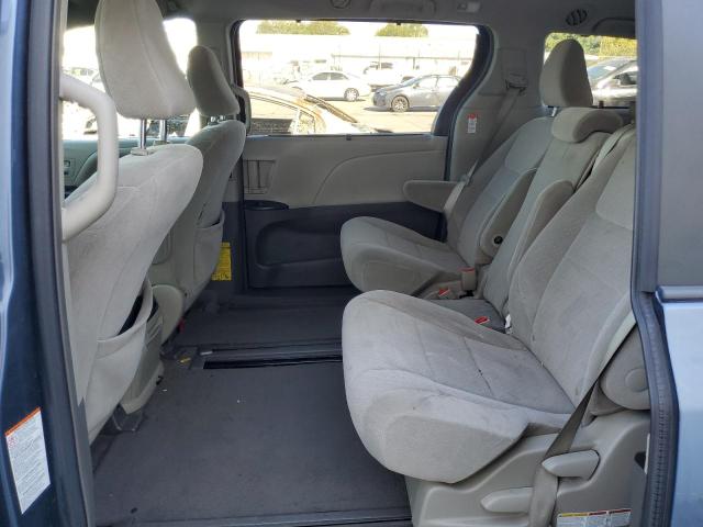 Photo 10 VIN: 5TDKK3DC1FS586092 - TOYOTA SIENNA LE 