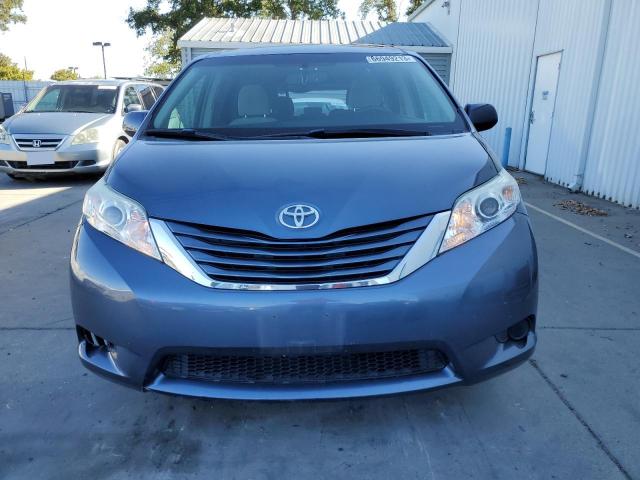 Photo 4 VIN: 5TDKK3DC1FS586092 - TOYOTA SIENNA LE 