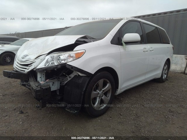 Photo 1 VIN: 5TDKK3DC1FS630558 - TOYOTA SIENNA 