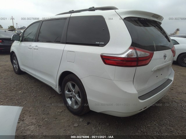 Photo 2 VIN: 5TDKK3DC1FS630558 - TOYOTA SIENNA 