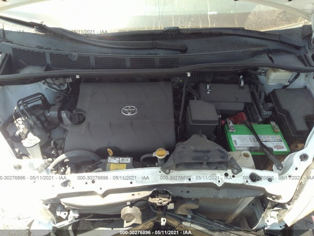 Photo 9 VIN: 5TDKK3DC1FS630558 - TOYOTA SIENNA 