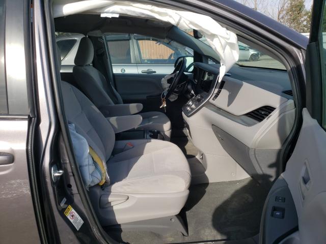 Photo 4 VIN: 5TDKK3DC1FS632682 - TOYOTA SIENNA LE 