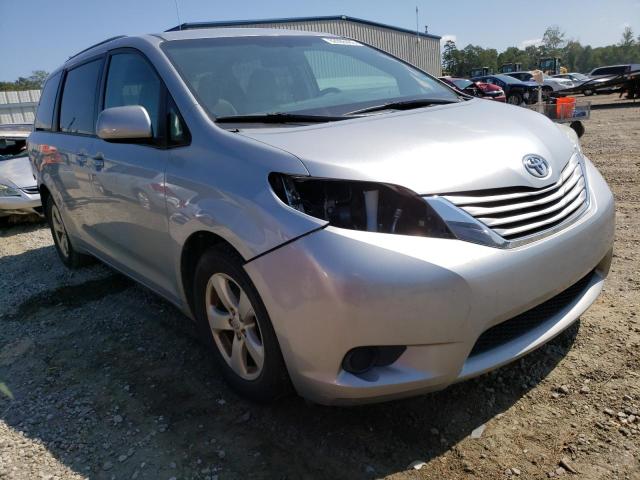 Photo 3 VIN: 5TDKK3DC1FS632875 - TOYOTA SIENNA LE 