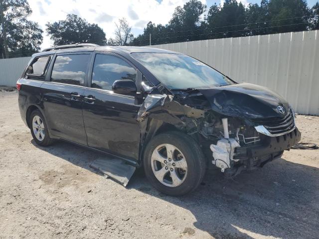 Photo 3 VIN: 5TDKK3DC1FS632892 - TOYOTA SIENNA LE 