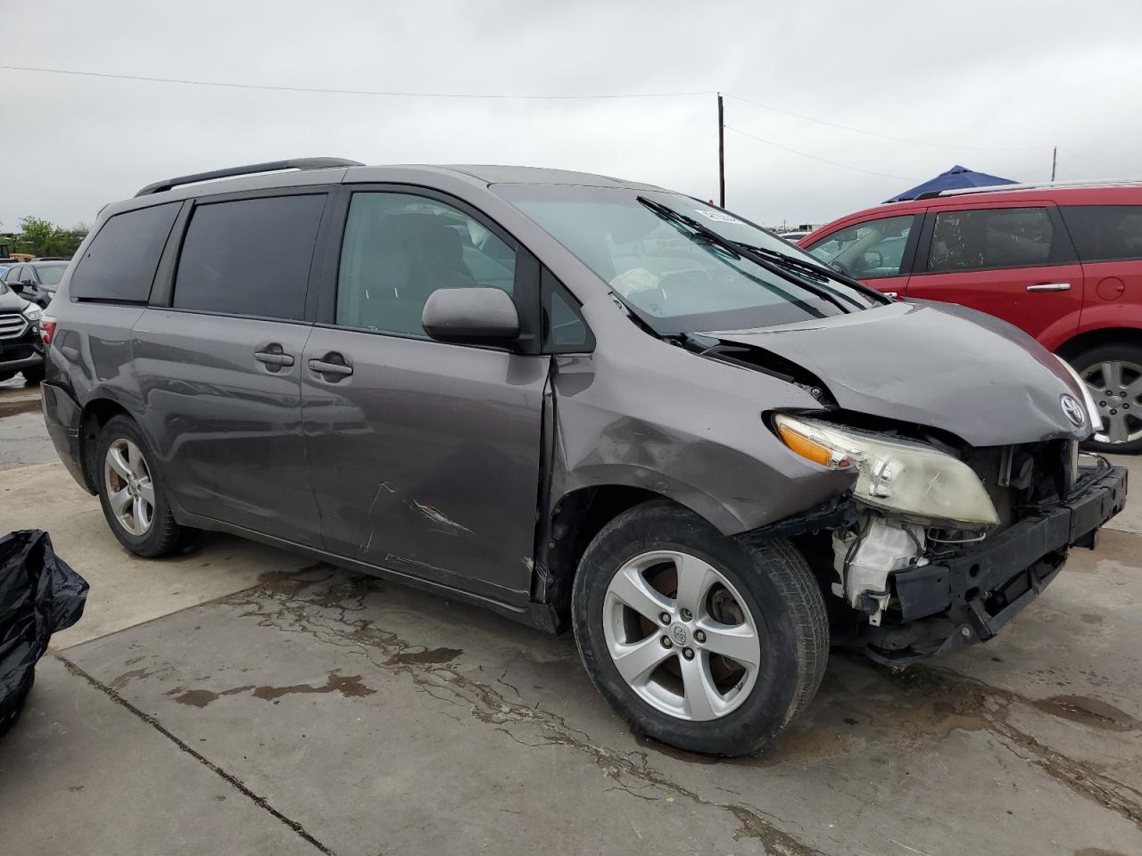 Photo 3 VIN: 5TDKK3DC1FS642113 - TOYOTA SIENNA 