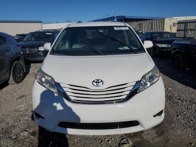 Photo 4 VIN: 5TDKK3DC1GS699607 - TOYOTA SIENNA LE 