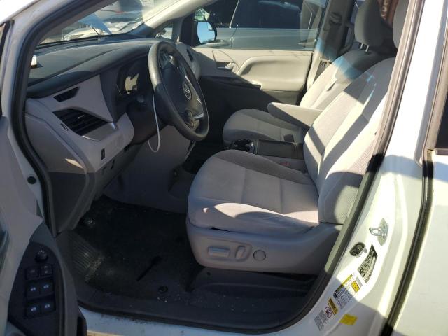 Photo 6 VIN: 5TDKK3DC1GS699607 - TOYOTA SIENNA LE 