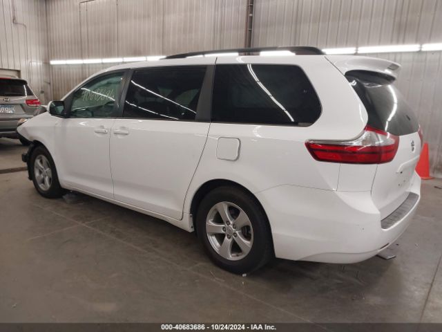 Photo 2 VIN: 5TDKK3DC1GS708323 - TOYOTA SIENNA 