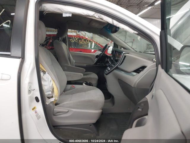 Photo 4 VIN: 5TDKK3DC1GS708323 - TOYOTA SIENNA 