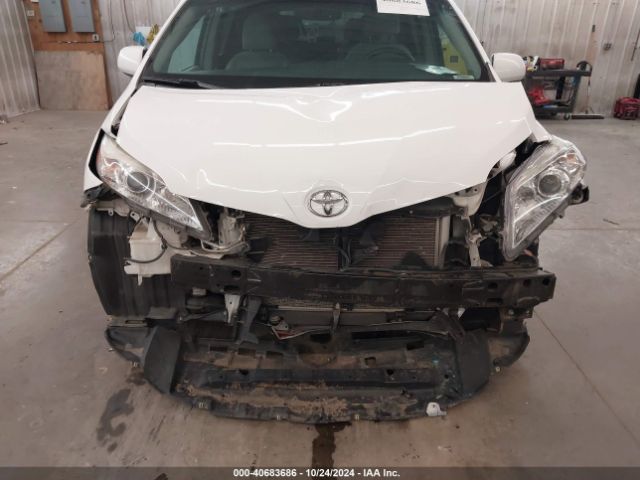 Photo 5 VIN: 5TDKK3DC1GS708323 - TOYOTA SIENNA 