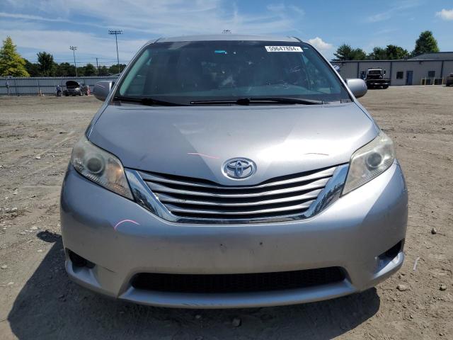 Photo 4 VIN: 5TDKK3DC1GS738700 - TOYOTA SIENNA LE 