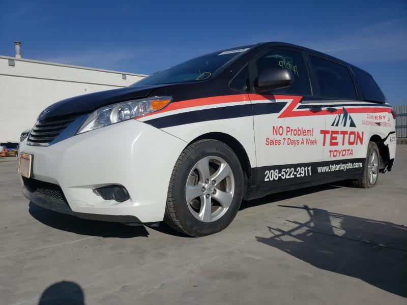 Photo 1 VIN: 5TDKK3DC1GS745808 - TOYOTA SIENNA LE 