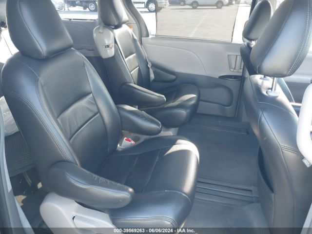 Photo 7 VIN: 5TDKK3DC1GS750054 - TOYOTA SIENNA 