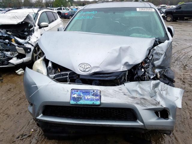 Photo 6 VIN: 5TDKK3DC2BS011056 - TOYOTA SIENNA LE 